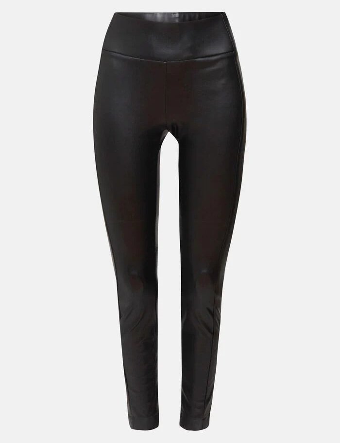 Esprit, 12.495 kr.