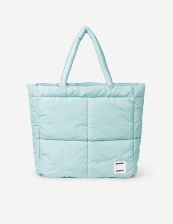 Karakter, 15.995 kr.