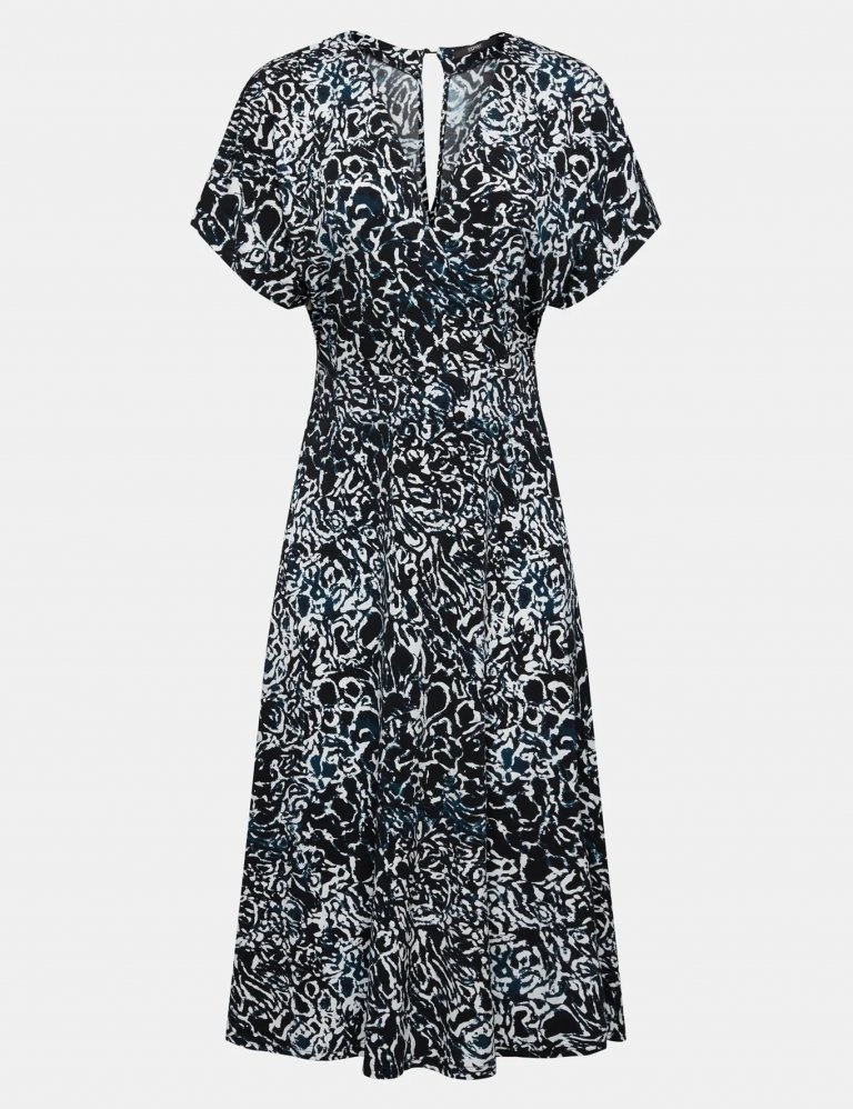 Esprit, 18.995 kr.