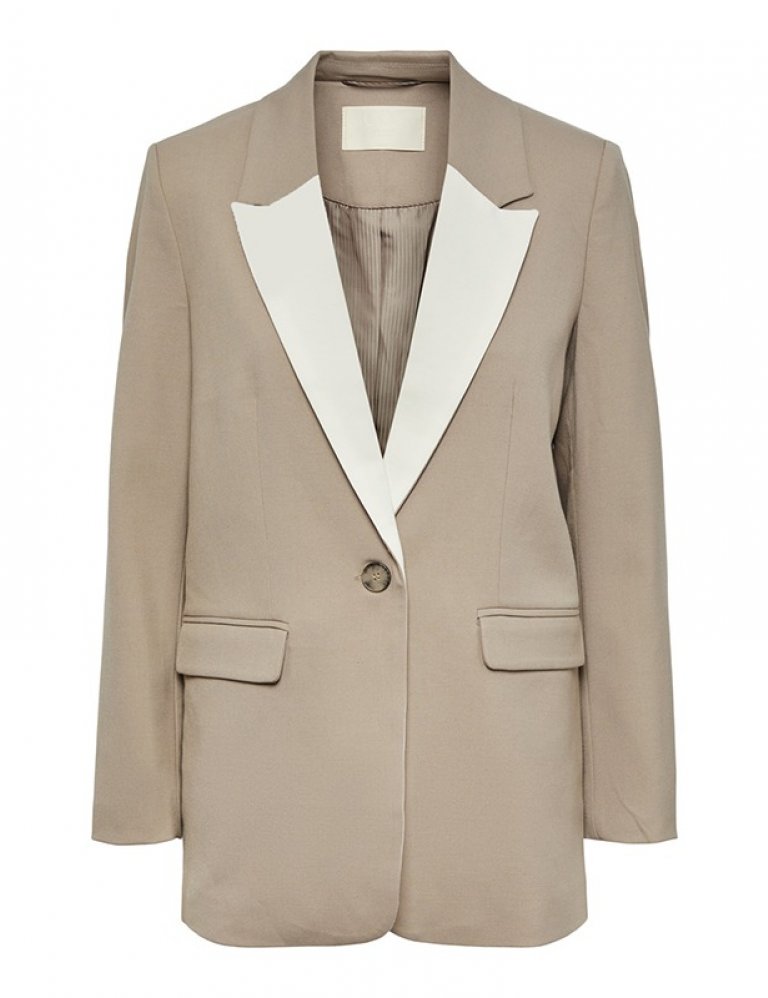 Vero Moda, 19.990 kr.