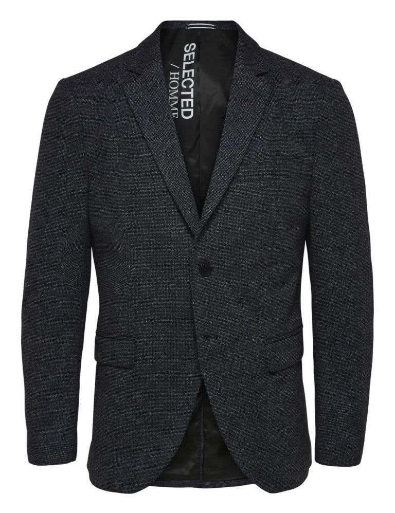 Selected, 19.990 kr.