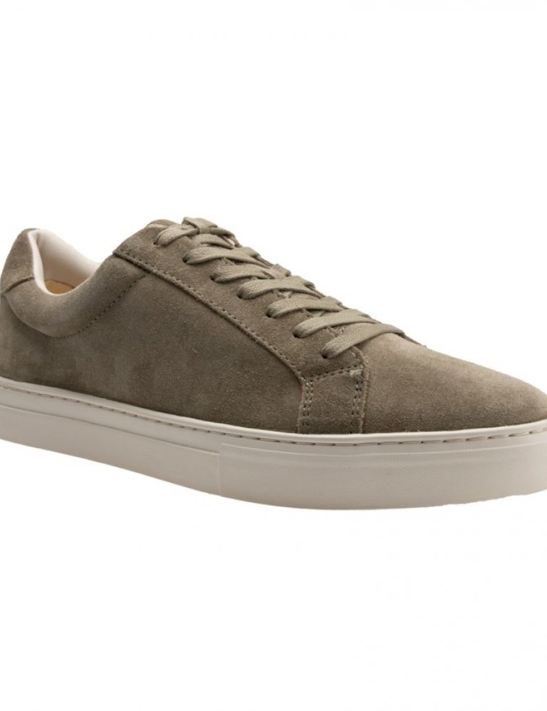 Steinar Waage, 19.995 kr.