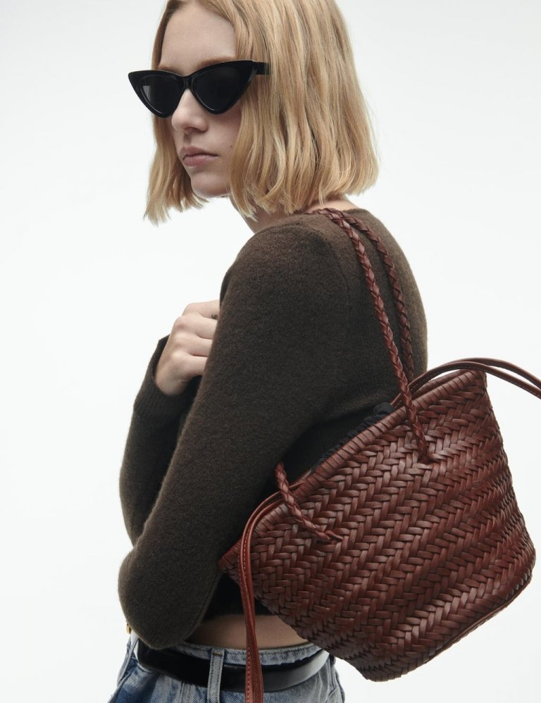 Zara, 21.995 kr.