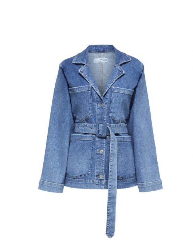 Selected, 23.991 kr.