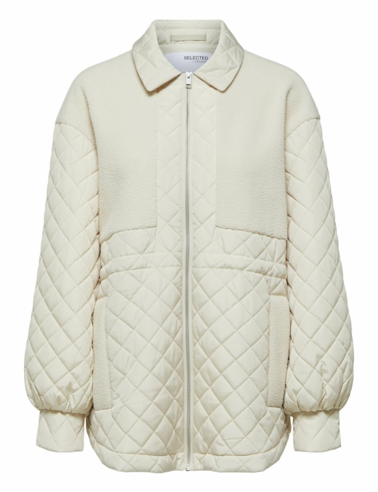 Selected, 24.990 kr.