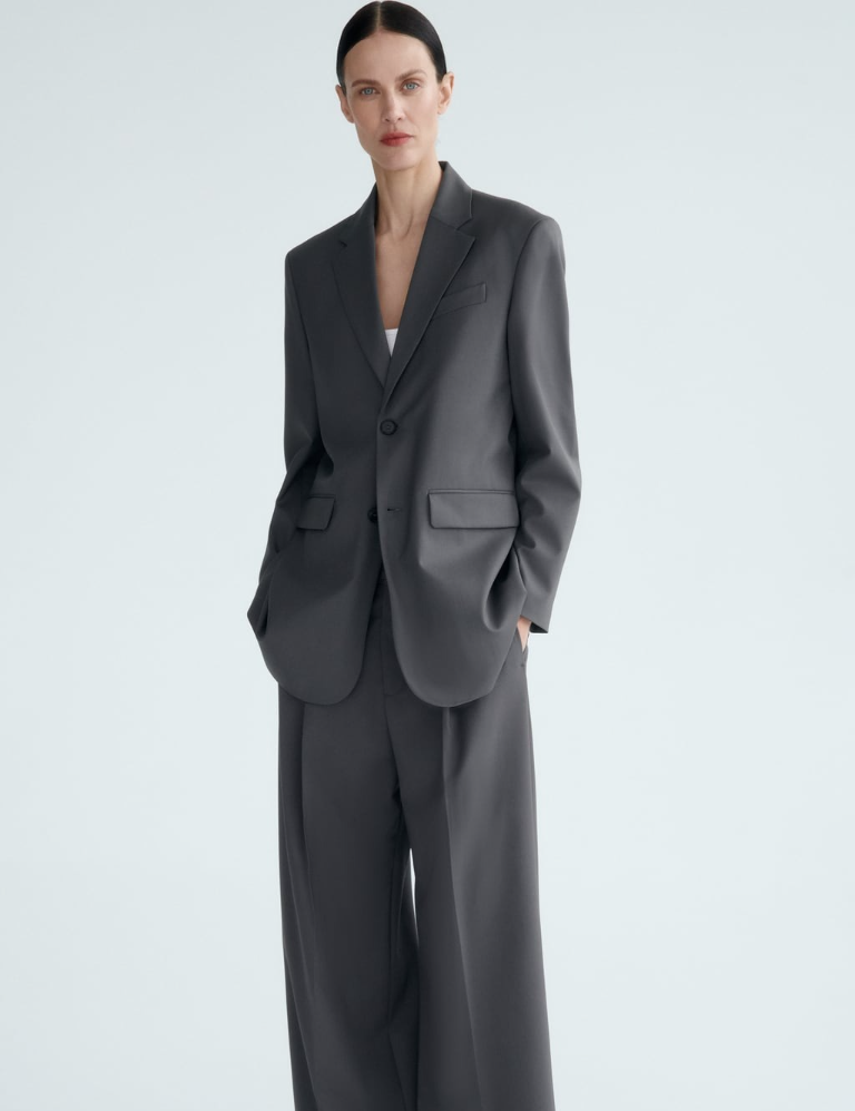 Zara, 16.995/10.995 kr.
