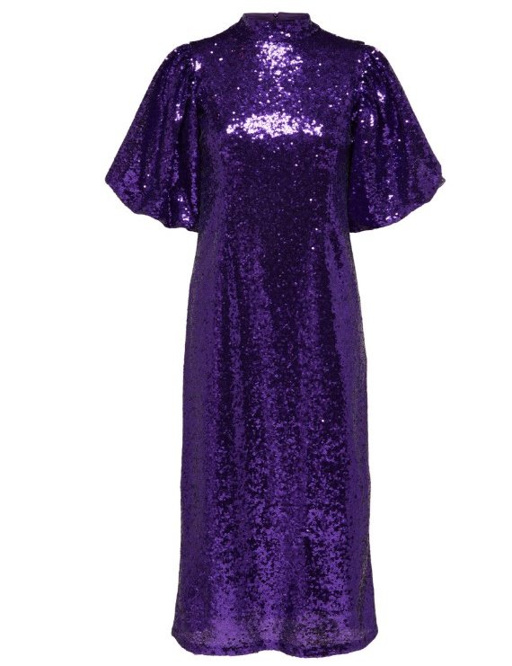 Selected, 29.990 kr.