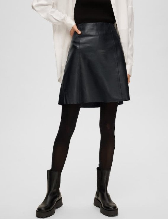 Selected, 29.990 kr.
