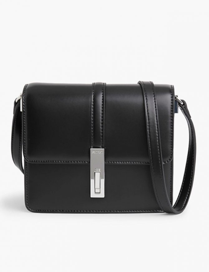 Galleri 17, 29.995 kr.