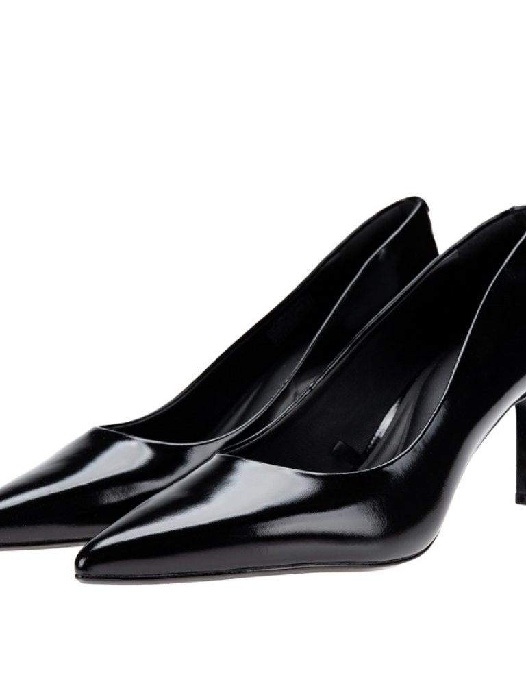 Calvin Klein, Steinar Waage, 29.995 kr.