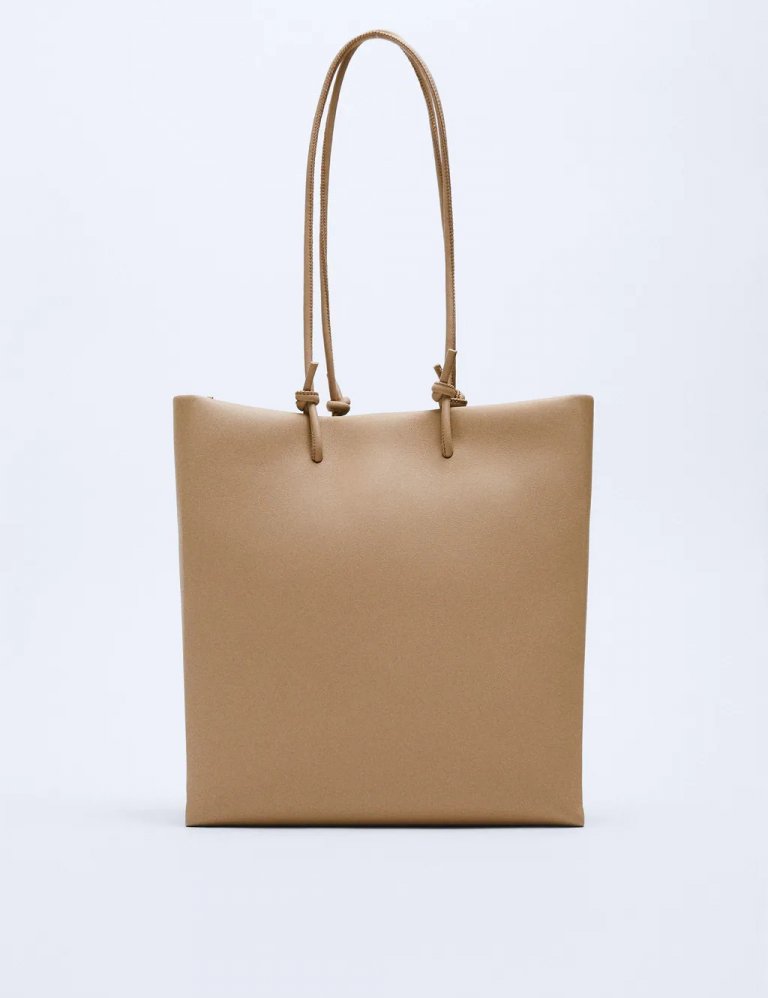 Zara, 4.495 kr.
