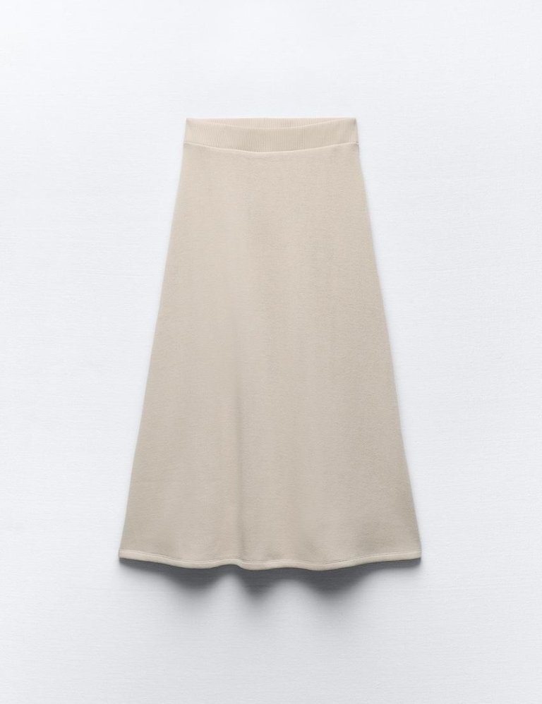Zara, 4.595 kr.