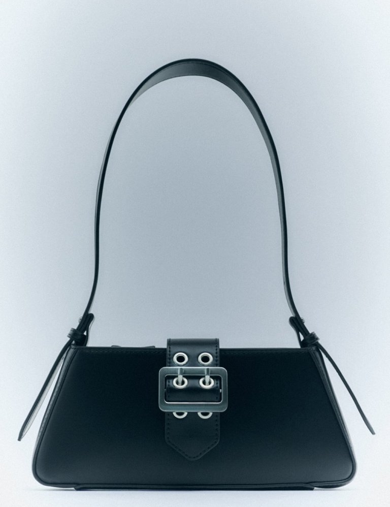 Zara, 4.995 kr.