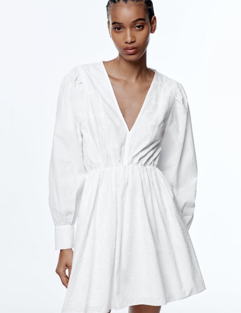 Zara, 4.995 kr.