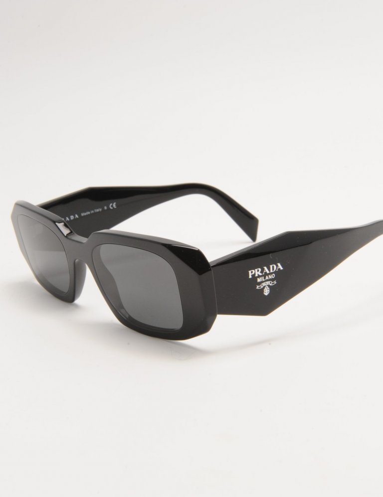 Prada, Optical Studio, 53.700 kr.