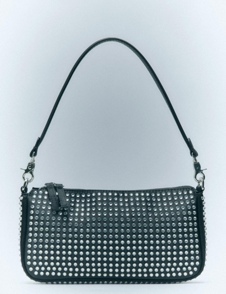 Zara, 5.495 kr.