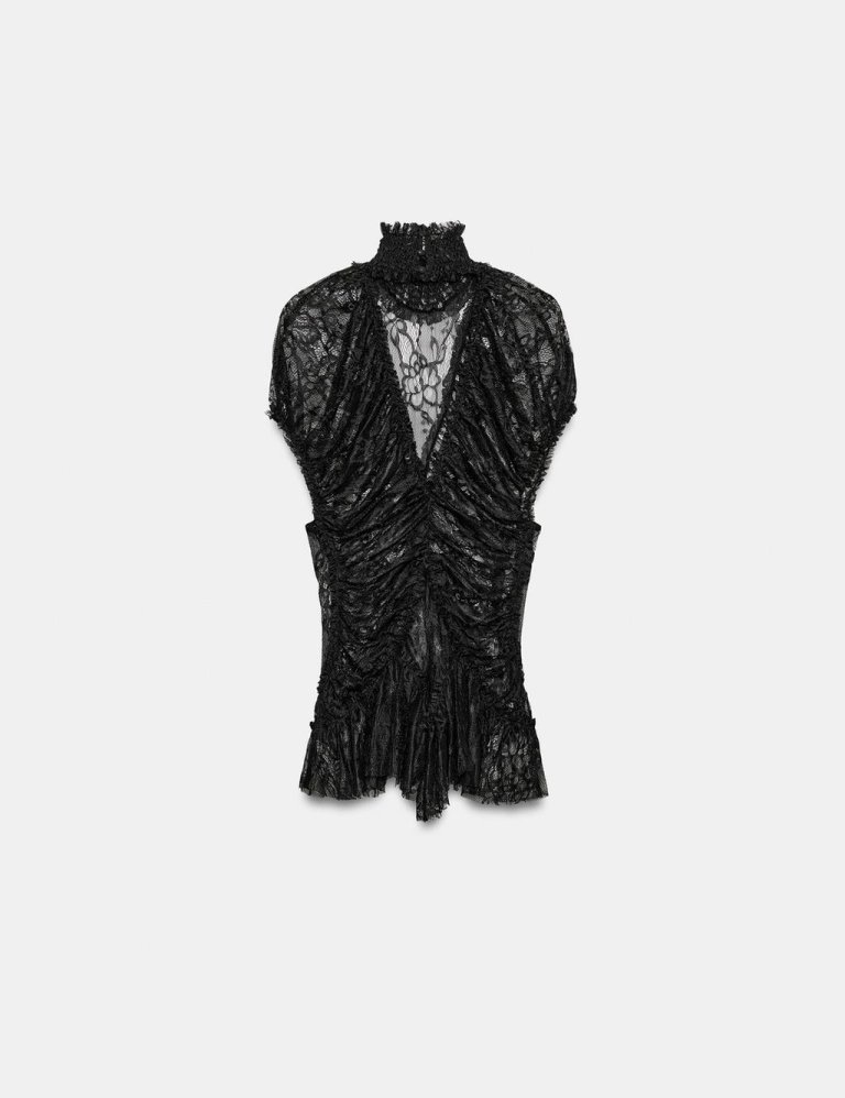 Zara, 5.595 kr.