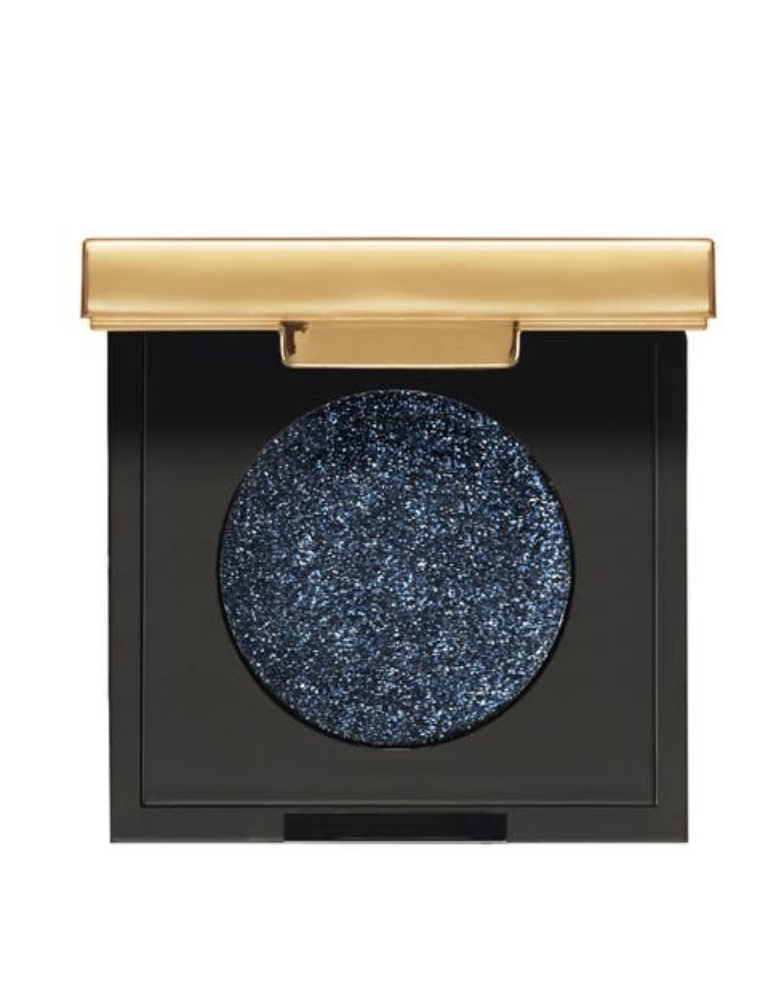 Stakur augnskuggi frá YSL í litnum Louder Blue. Hagkaup, 5.599 kr.