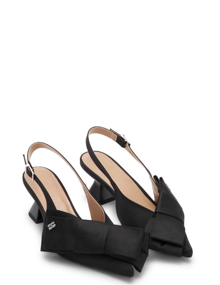 Ganni, GS Skór, 59.995 kr.