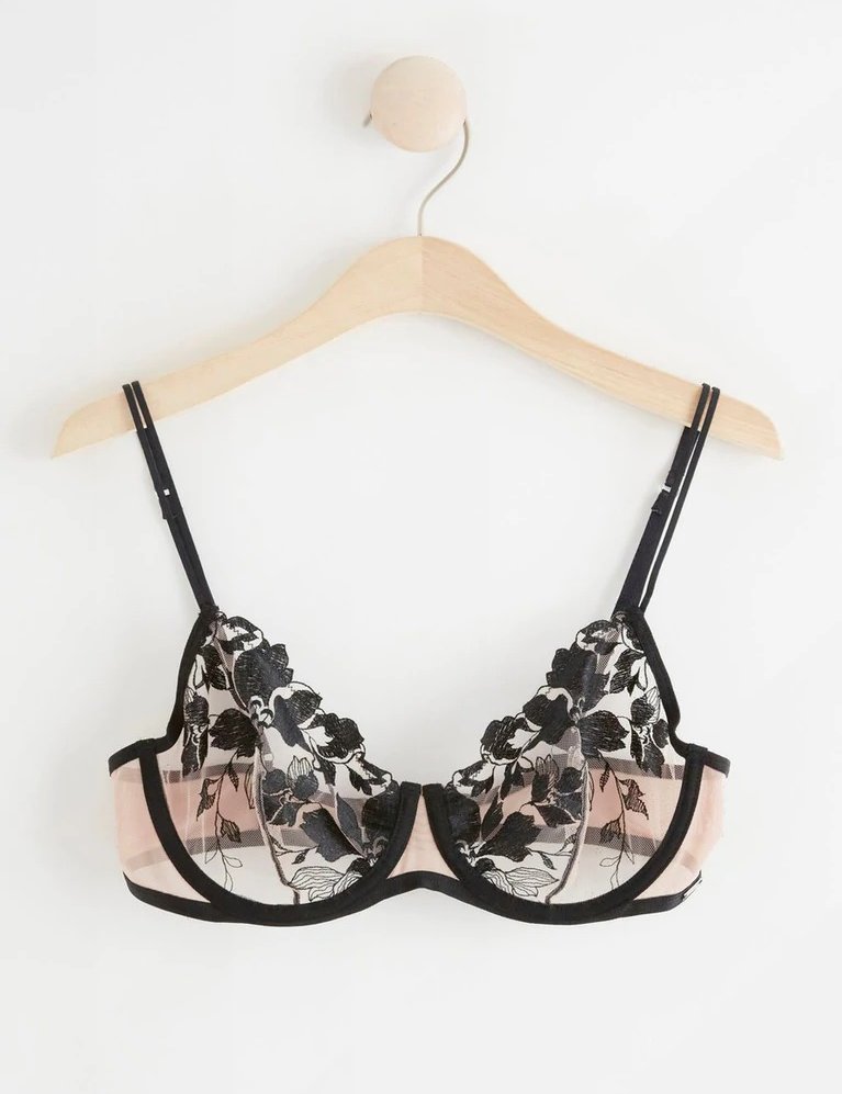 Lindex, 5.999 kr.