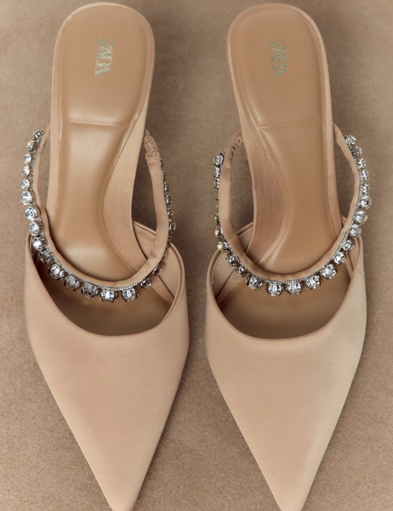 Zara, 7.495 kr.