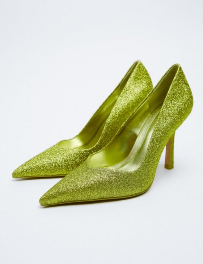 Zara, 7.495 kr.