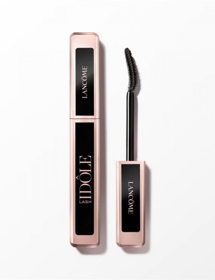 Lash Idôle maskarinn frá Lancôme gefur augnhárunum fallega lyftingu. Hagkaup, 5.399 kr.
