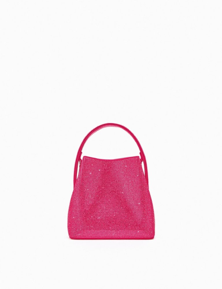 Zara, 8.495 kr.