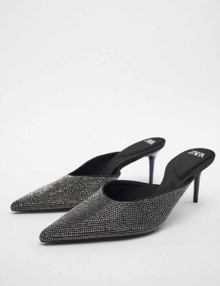 Zara, 8.495 kr.