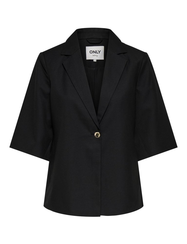 Vero Moda, 8.990 kr.