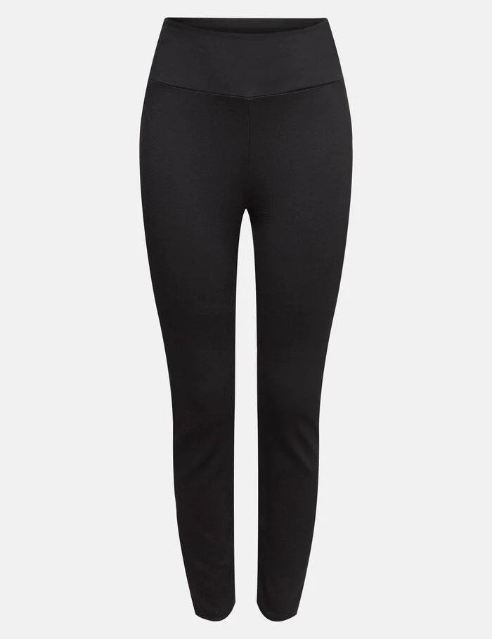Esprit, 9.995 kr.