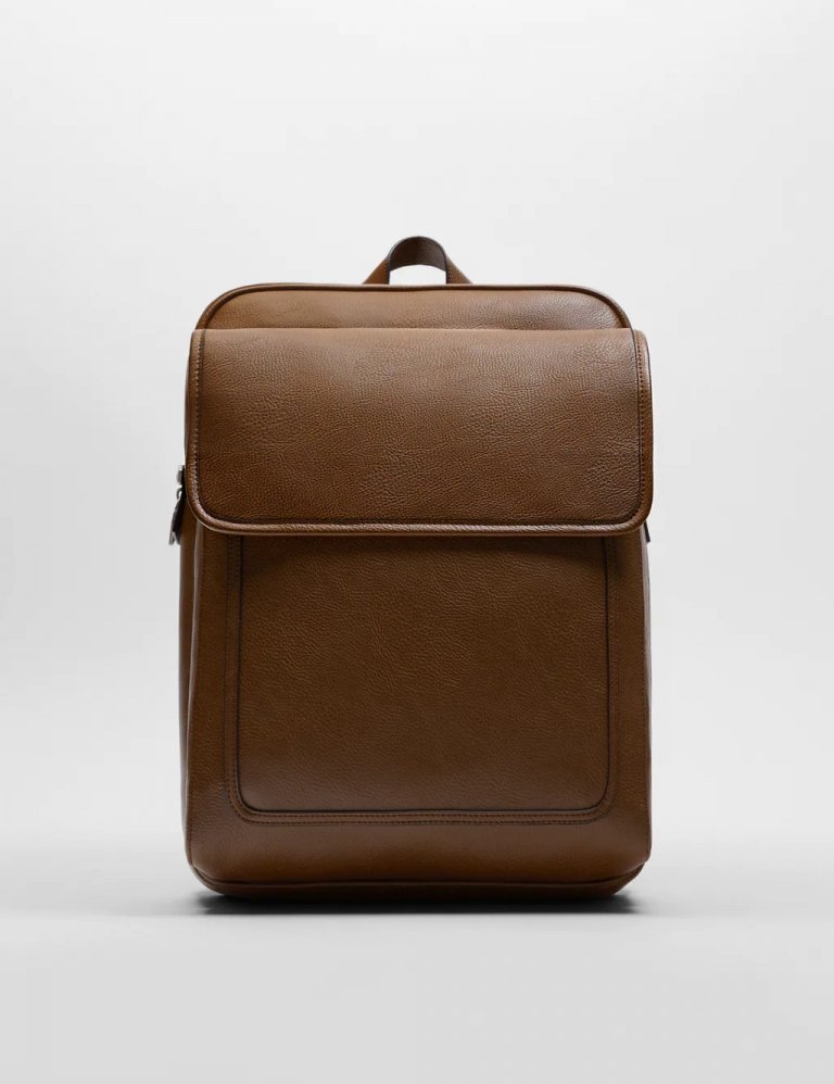 Zara, 9.995 kr.
