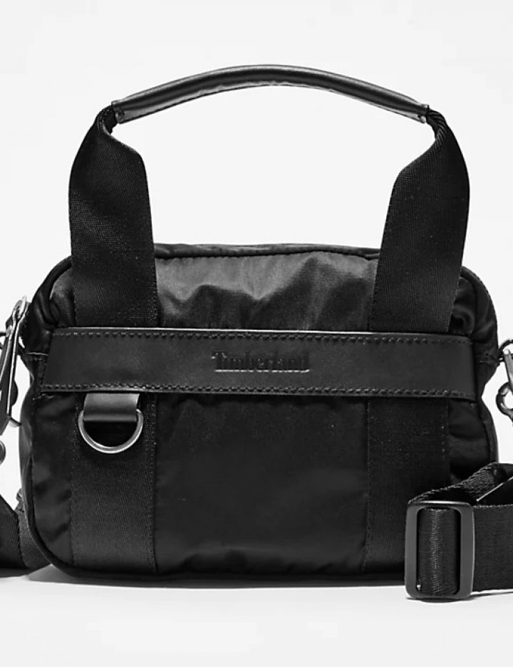 Timberland, 11.243 kr.