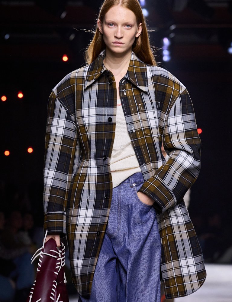 Bottega Veneta vor/sumar 2025.