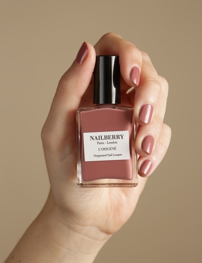 Liturinn Cashmere frá Nailberry, Elira, 2.990 kr.