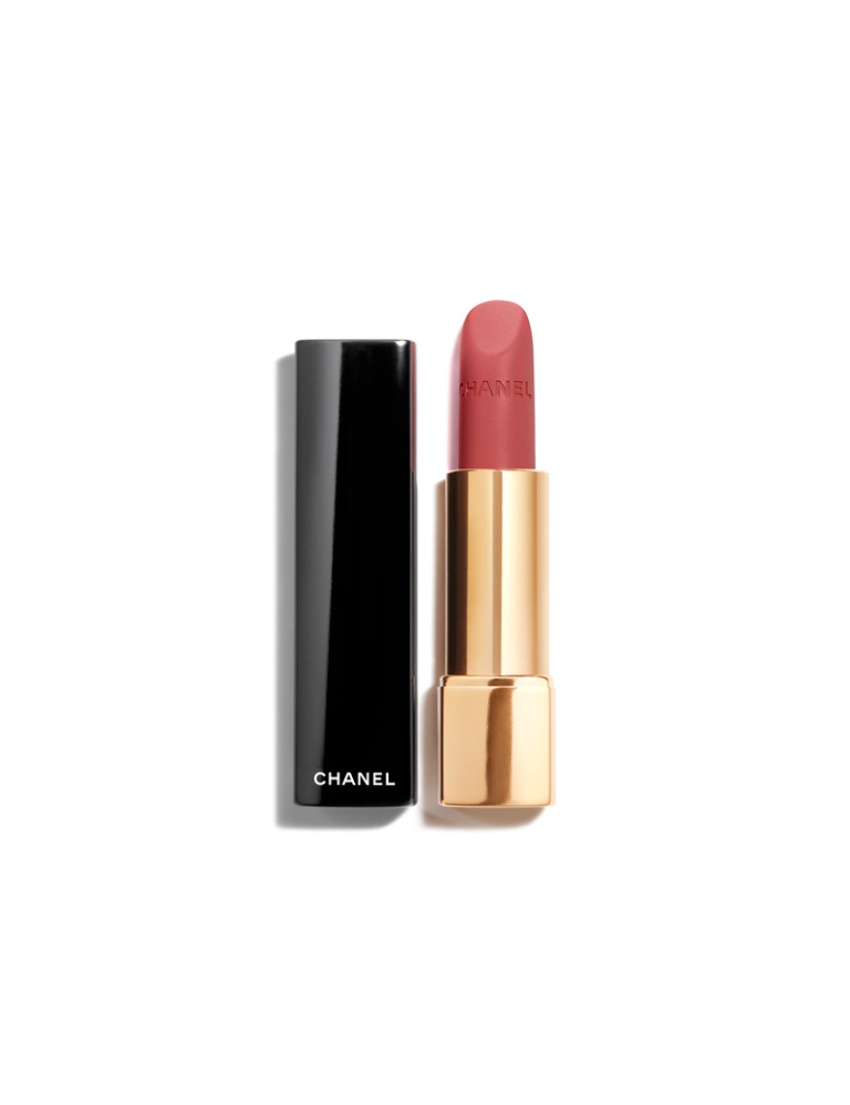 Rouge Allure Velvet í litnum Essentielle. Fæst í Hagkaup, Smáralind.