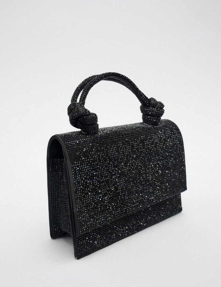 Zara, 10.995 kr.