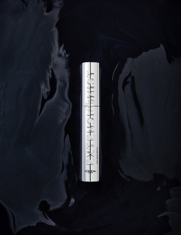 Extensionist frá L´Oréal er orðinn einn af okkar uppáhalds! Maskari sem lengir augnhárin, mótar sveigju þeirra og aðgreinir hvert augnhár fyrir sig. Hagkaup, 3.899 kr.
