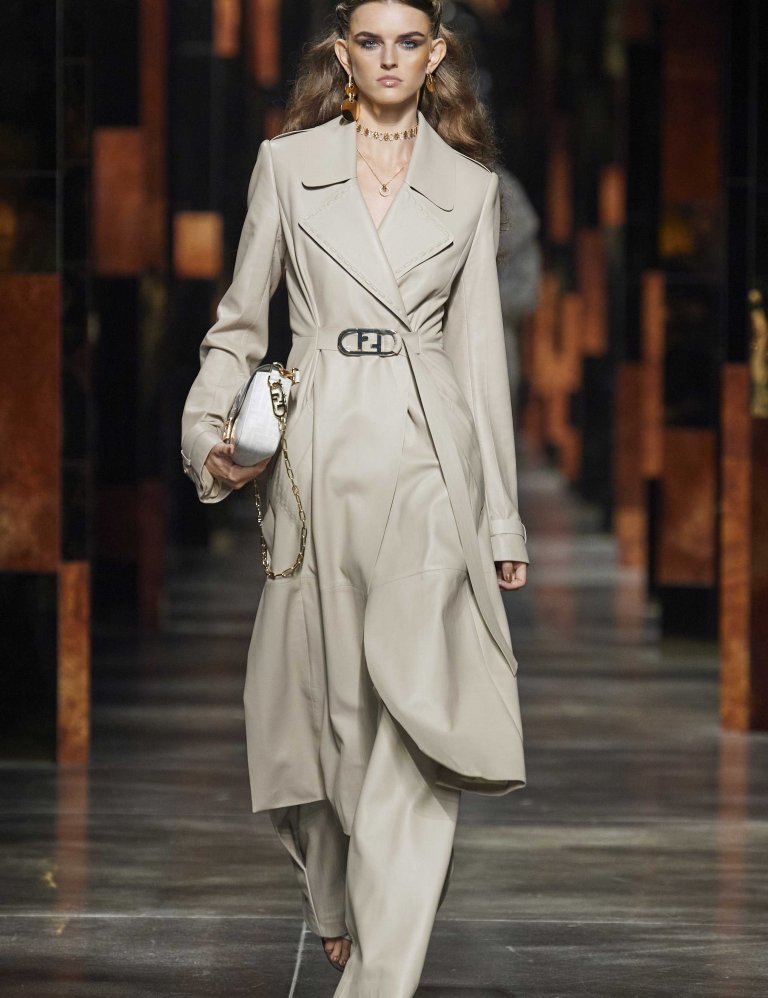 Vorlína Fendi.