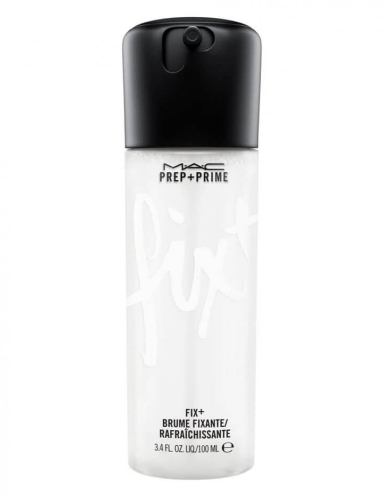 Fix Plus frá MAC er frábært til að losna við púðurkennda áferð á húðinni eða til að fríska sig við yfir daginn. Ljómi í spreyformi sem við getum ekki verið án.