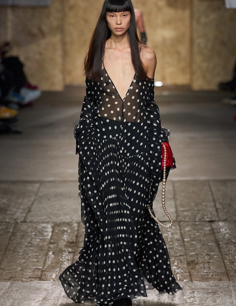 Moschino.