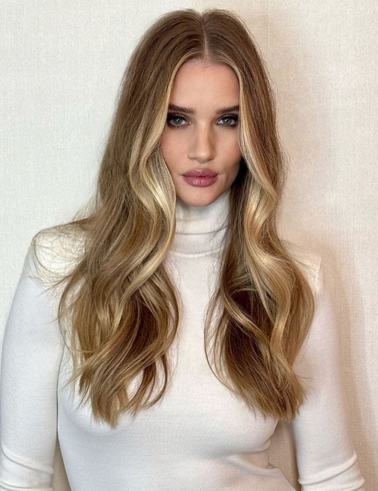 Instagram, @rosiehw