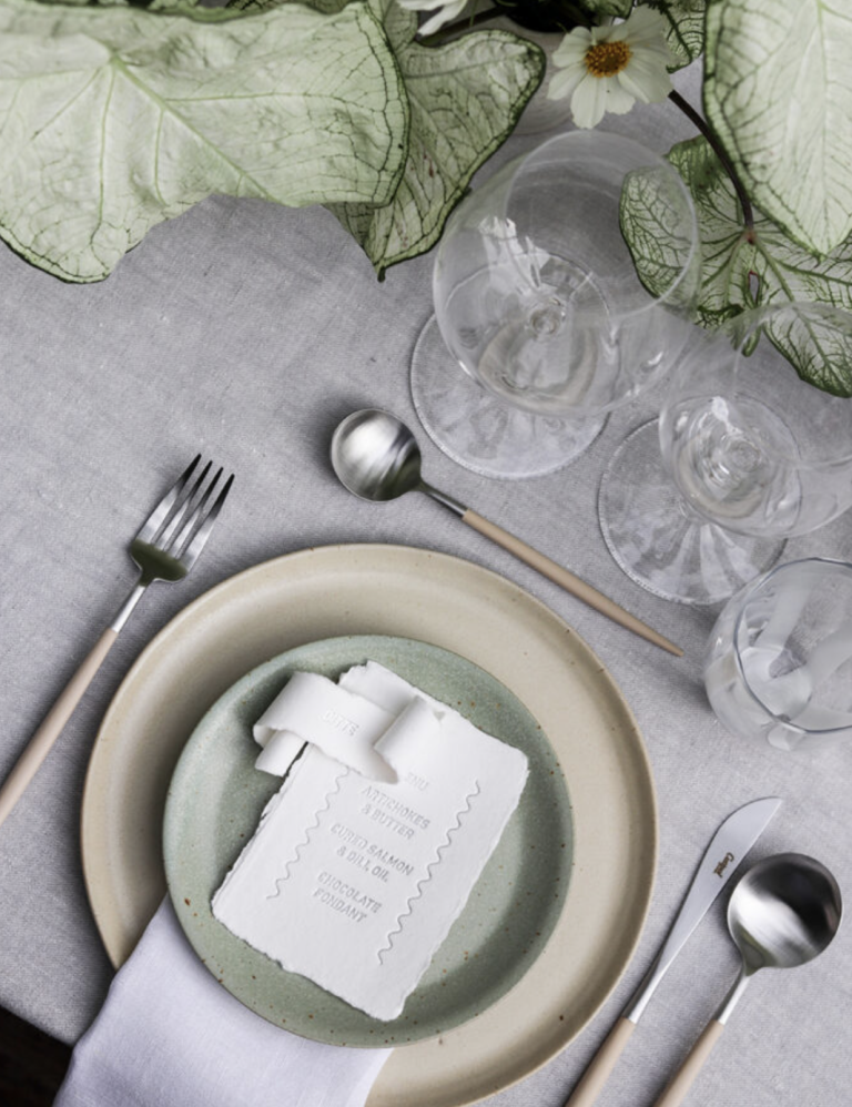 Mynd: A Table Story