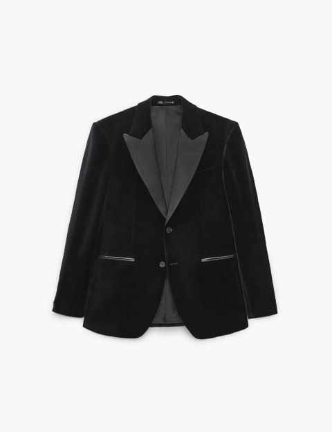 Zara, 16.995 kr.
