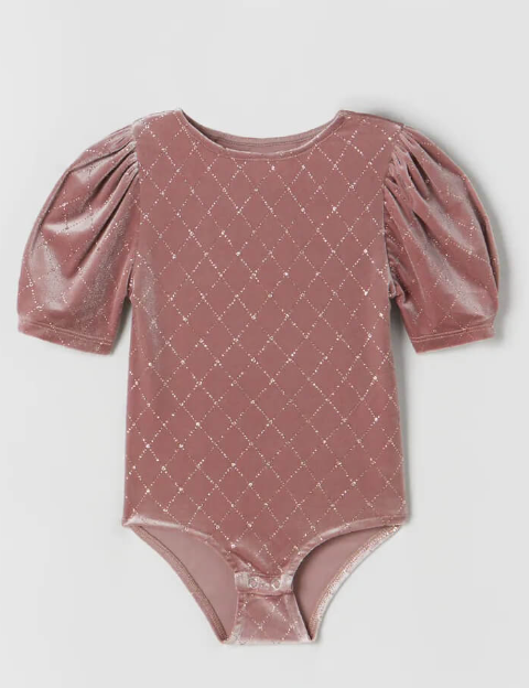 Zara, 2.495 kr.