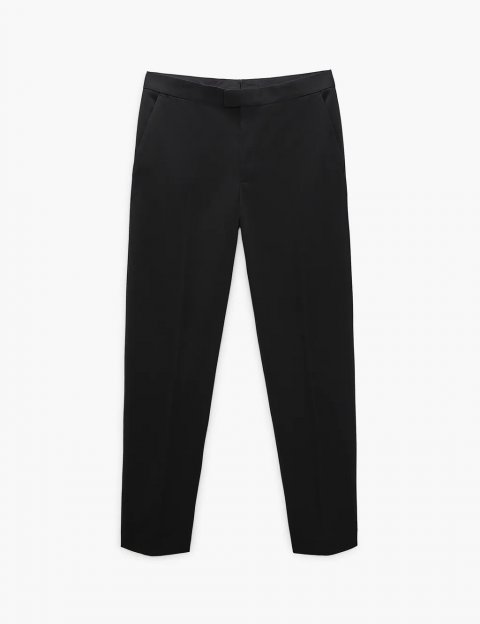 Zara, 8.495 kr.