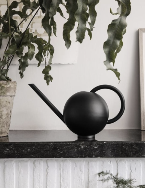 Smart vökvunarkanna frá FERM Living. Epal - 14.900 kr. 
