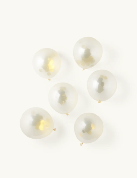 Gegnsæjar blöðrur með confetti. Søstrene Grene 
- 432 kr. 