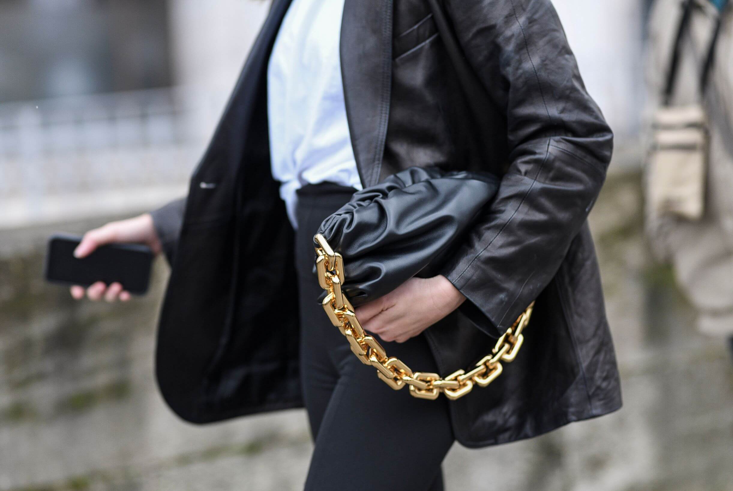 vinsæl handtaska bottega veneta hér er smáralind